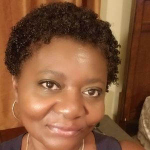 Meet your Posher, Dee